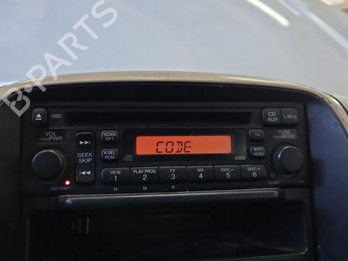 Used Radio Radio HONDA CR-V II (RD_) 2.2 CTDi (RD9) (140 hp) 38537592 38537592