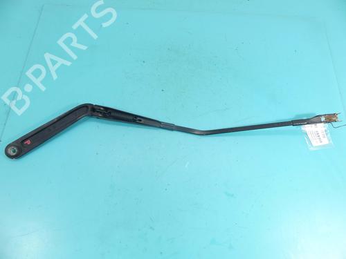 Used Front windshield wiper arm Front windshield wiper arm 37888267 37888267