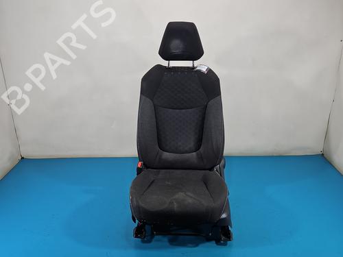 left-front-seat-toyota-corolla-saloon-_e21_-2019-37849628 main image