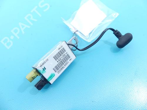 Antenne/Base TESLA MODEL S (5YJS) 70D AWD | BP37880038C140 - Image 2