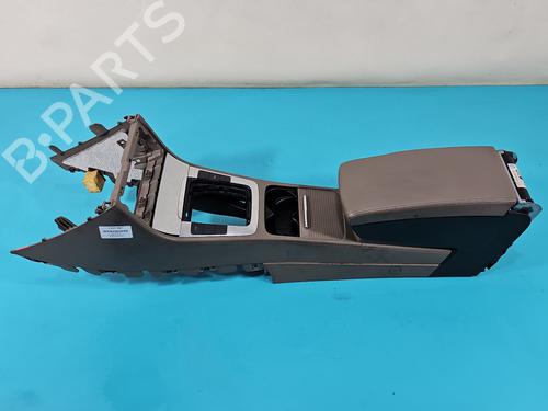 Used Armrest / Center console Armrest / Center console 38124375 38124375
