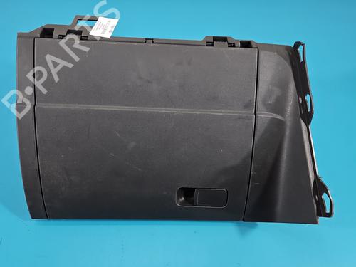 cupobject-holder-vw-golf-vii-5g1-bq1-be1-be2-2012-2013-2014-2015-2016-2017-2018-2019-2020-2021-37858150 main image