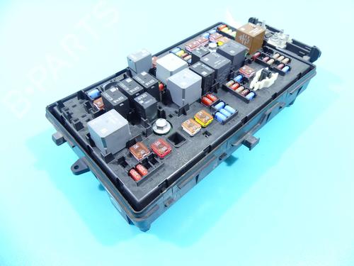 Used Fuse box Fuse box 37808432 37808432