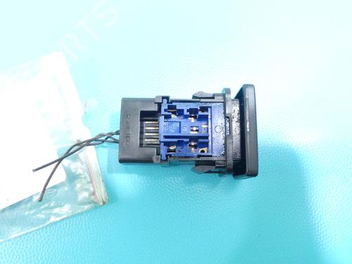 Switch TOYOTA AURIS (_E18_) 1.6 (ZRE181_, ZRE185_, ZRE185R, ZRE181R) | BP37802916I30 - Image 3
