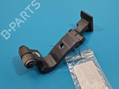 Used Hinge/Door check strap Hinge/Door check strap 38152135 38152135