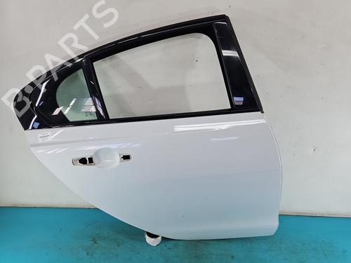 dr-hjre-bagtil-jaguar-xe-x760-2015-37816012 main image