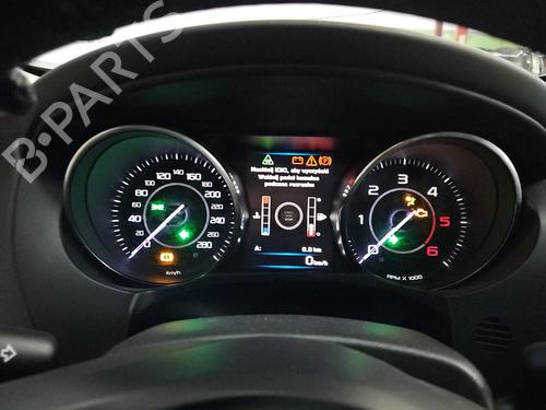 instrument-cluster-jaguar-xe-x760-2015-37825921 main image