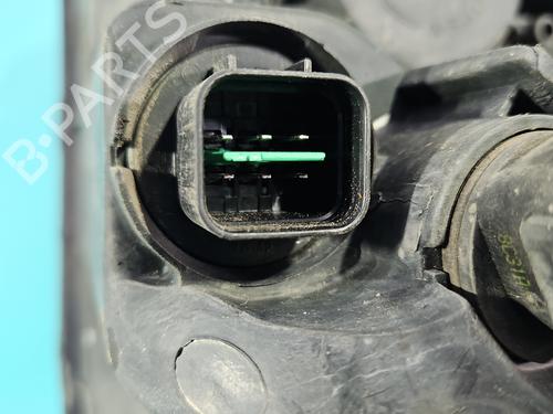 Right headlight KIA CARENS III MPV (UN) 2.0 CRDi 140 | BP37843397C29 - Image 7