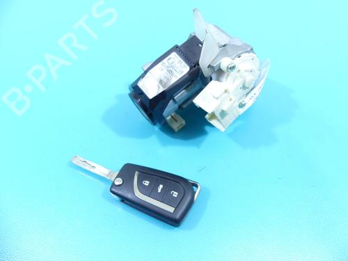 ignition-barrel-toyota-verso-_r2_-2009-2010-2011-2012-2013-2014-2015-2016-2017-2018-37895805 main image