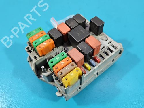 Used Fuse box Fuse box 37859865 37859865