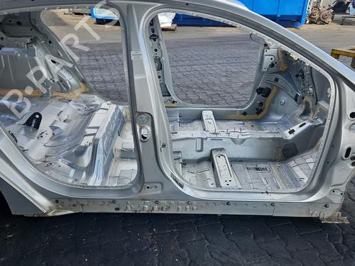 Højre sidekjole Højre sidekjole FORD FOCUS IV (HN) [2018-2026] 37847114 37847114
