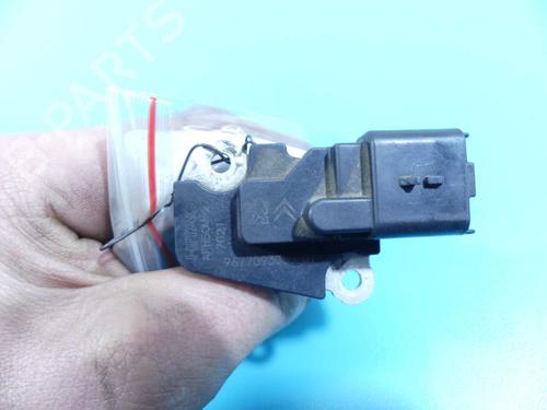 Mass air flow sensor PEUGEOT 301 1.6 BlueHDi 100 | BP37807825M95 - Image 5