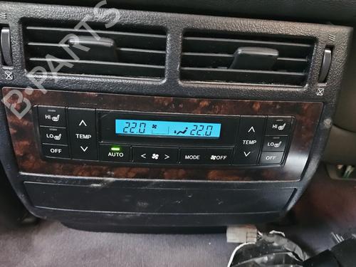 climate-control-toyota-land-cruiser-200-_j2_-2007-38126256 main image