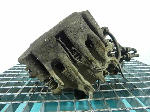 Used Right front brake caliper Right front brake caliper 37888844 37888844
