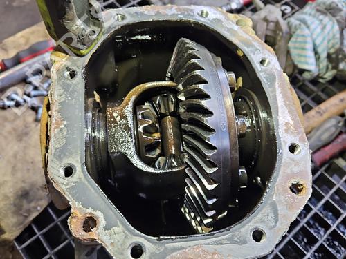 Used Rear differential Rear differential 38062969 38062969
