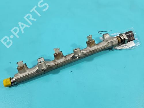 Used Injection rail Injection rail 37830646 37830646
