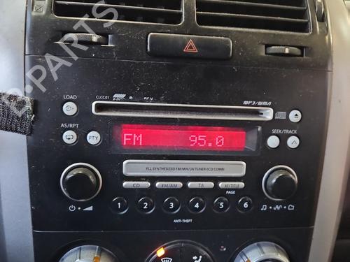 Used Radio Radio SUZUKI GRAND VITARA II (JT, TE, TD) 2.0 All-wheel Drive (TD54V, JB420) (140 hp) 40609102 40609102