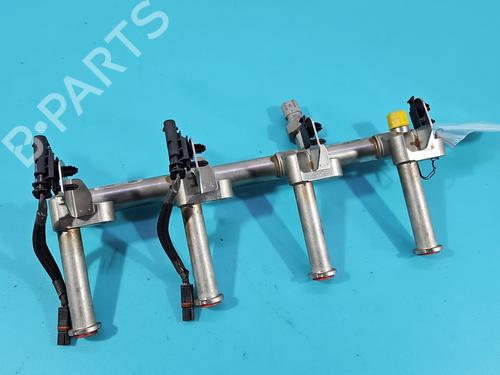 Used Injection rail Injection rail 37832310 37832310