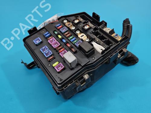 Used Fuse box Fuse box 37844732 37844732