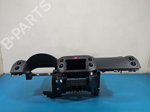Dashboard VW GOLF VI (5K1) 1.4 TSI | BP38060051C46  - Image 12