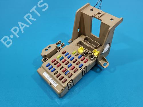 Used Fuse box Fuse box 37846663 37846663