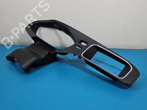 other-volvo-v40-hatchback-525-2012-2013-2014-2015-2016-2017-2018-2019-38147619 main image