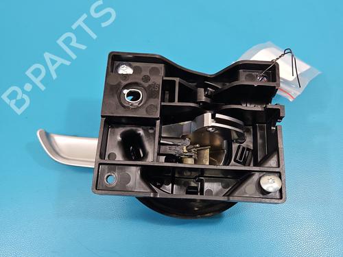 Front left interior door handle FIAT 500X (334_) 2.0 D Multijet 4x4 (334AXB22, 334AXD2B) | BP37858968I13 - Image 3