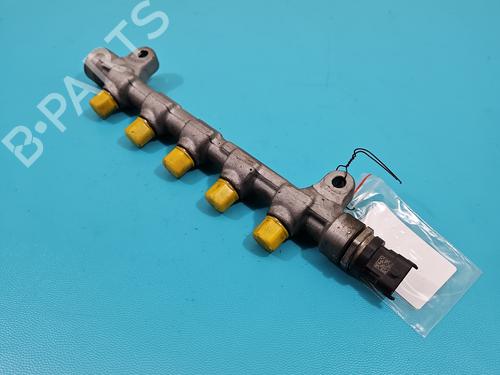Used Injection rail Injection rail 37814271 37814271