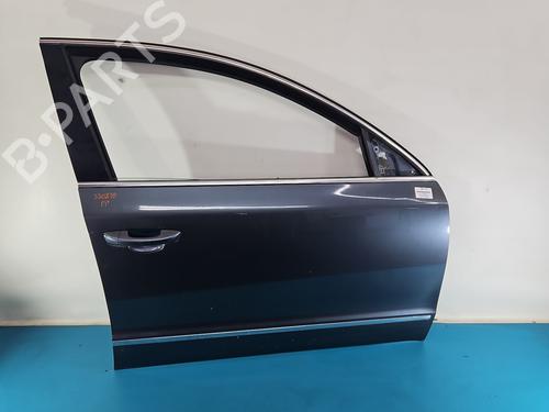 right-front-door-skoda-superb-ii-3t4-2008-2009-2010-2011-2012-2013-2014-2015-38149035 main image