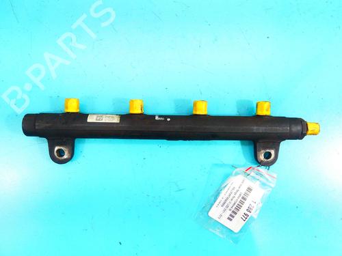 Used Injection rail Injection rail 37889395 37889395