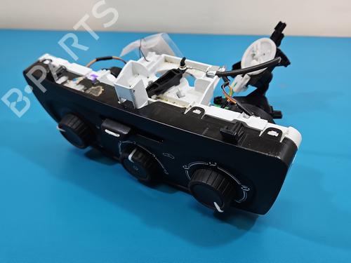 climate-control-fiat-tipo-saloon-356_-357_-2015-37858944 main image