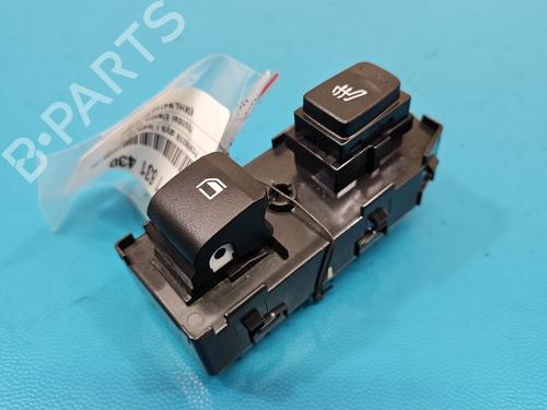 Used Switch Switch HYUNDAI ELANTRA VII Saloon (CN7) 1.6 (123 hp) 39720415 39720415