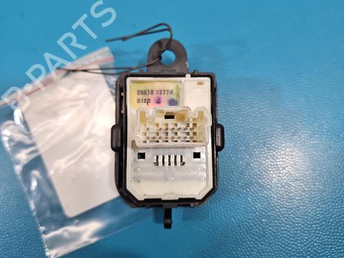Switch RENAULT KADJAR (HA_, HL_) | BP37827351I30 - Image 4