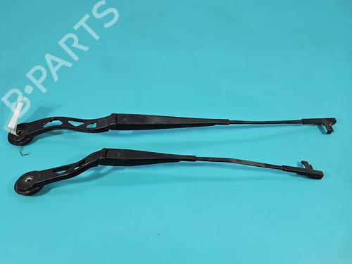 Used Front windshield wiper arm Front windshield wiper arm 37843988 37843988