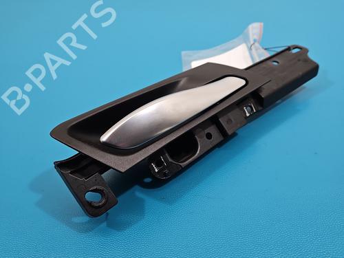 Used Front right interior door handle Front right interior door handle 37824532 37824532