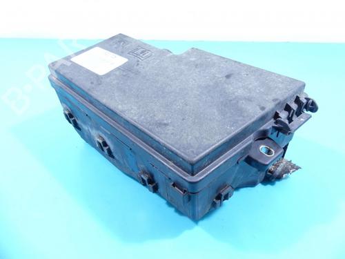 Used Fuse box Fuse box 37893248 37893248