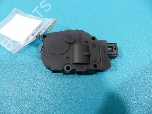 Used Heater blower motor Heater blower motor 38153110 38153110
