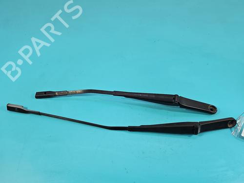Used Front windshield wiper arm Front windshield wiper arm 37829402 37829402