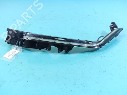 Used Left daytime light Left daytime light 37804458 37804458
