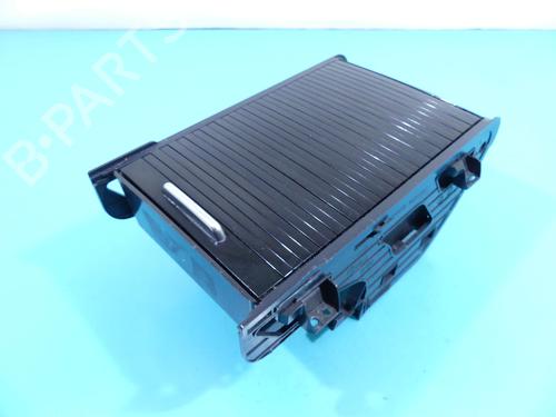 cupobject-holder-land-rover-discovery-sport-l550-2014-37886571 main image