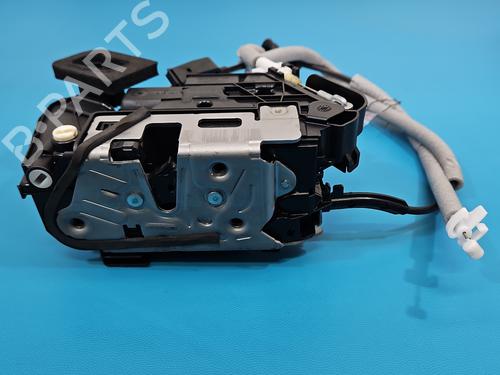 Rear left lock SEAT ATECA (KH7, KHP) | BP37857716C100 - Image 2