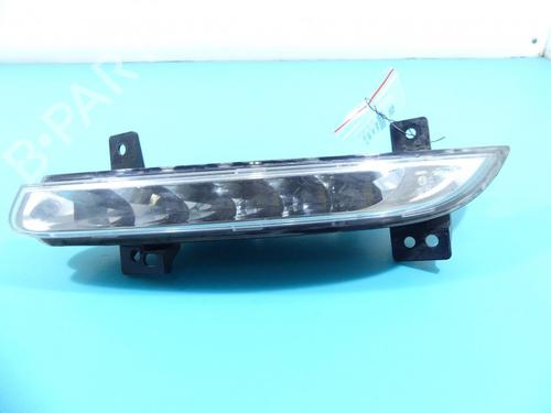 right-daytime-light-renault-fluence-l3_-2010-38115539 main image