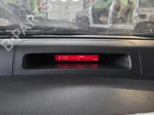 display-monitor-suzuki-swift-iii-mz-ez-2005-37829601 main image