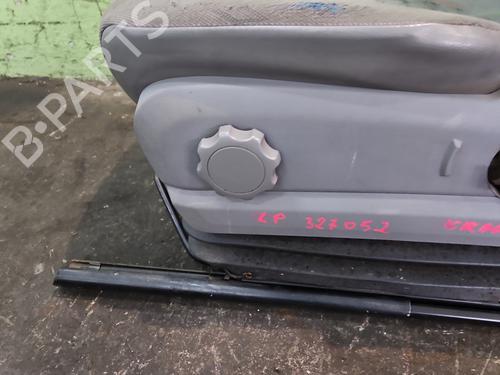 Left front seat VW CRAFTER 30-35 Bus (2E_) 2.0 TDI | BP38125976C15 - Image 9