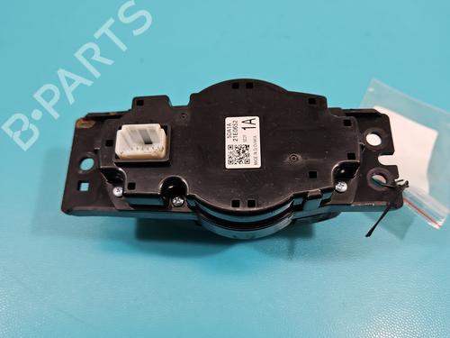 Switch INFINITI Q30 | BP38135127I30 - Image 4