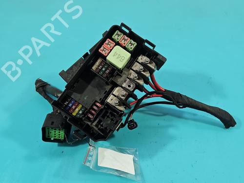 Used Fuse box Fuse box 37838390 37838390