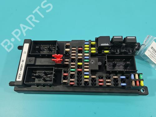 Used Fuse box Fuse box 38136547 38136547
