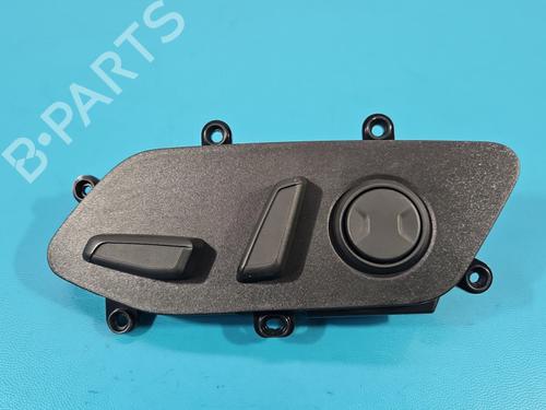 switch-hyundai-elantra-vii-saloon-cn7-2020-38922360 main image