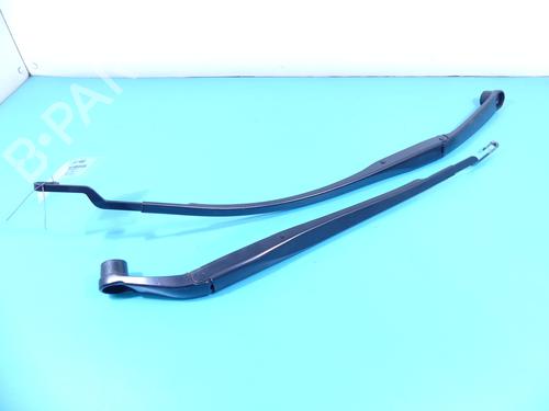 front-windshield-wiper-arm-hyundai-i30-pde-pd-pden-2016-38115477 main image