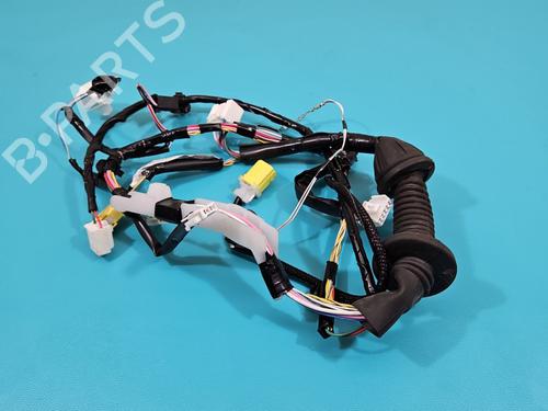 Used Wiring harness Wiring harness TOYOTA YARIS (_P13_) 1.0 (KSP130_, KSP130) (69 hp) 38125549 38125549